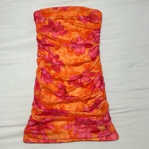 Pink and orange floral strapless dress! Perfect for vaca/beach outfit etc